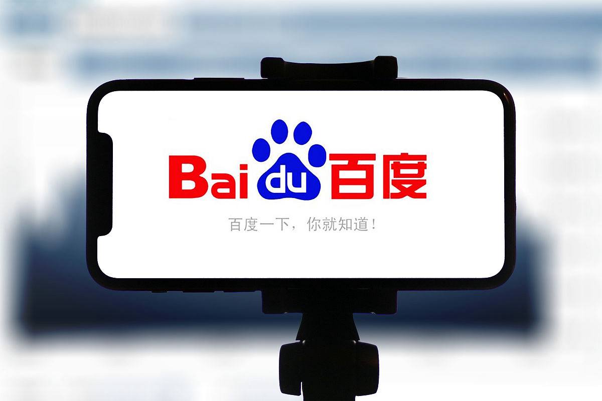 时代峰峻回应左航撞人